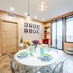 The Visionary - Navigli Apartman *